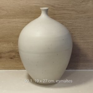 Jarrón de cuello estrecho (99)