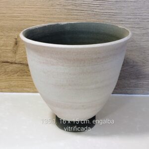 Vasija pie estrecho (135)